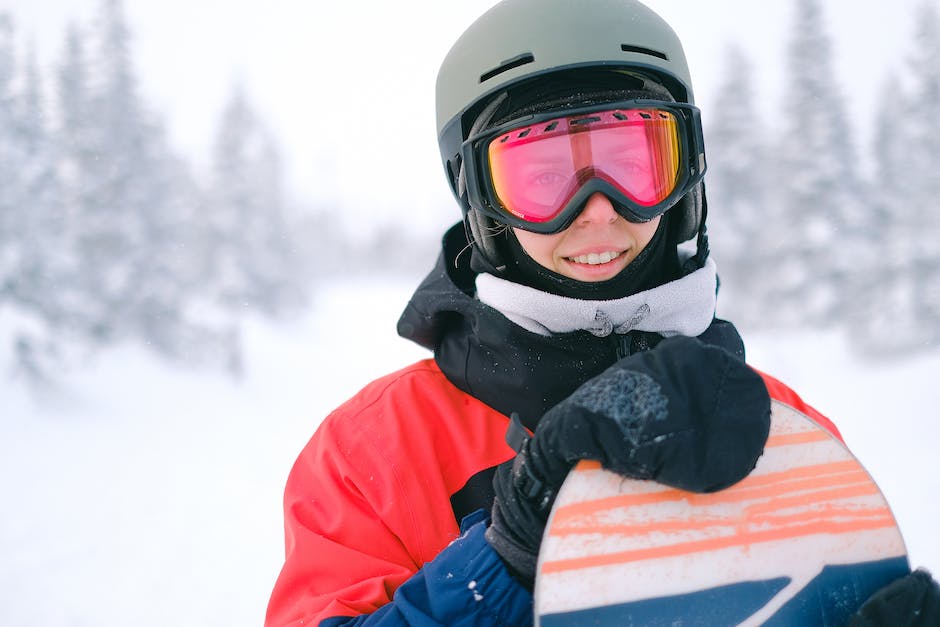  Ski-oder-Snowboard-Fahren-vergleichen