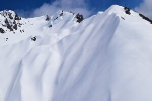 Ski oder Snowboard – welches ist leichter?