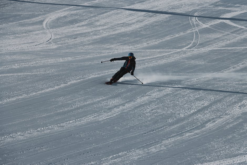 Ski Alpin - Einzel- und Mehrkampfwettbewerb im Skisport